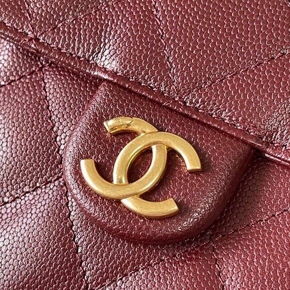 CC Deep Red Hobo Shoulder Bag with Gold Chain - Picture 7 of 8